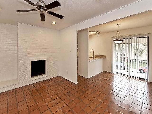 Building Photo - 5909 Birchbrook Dr