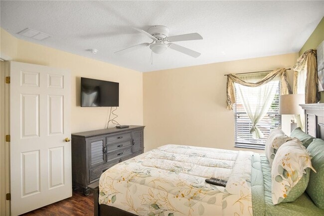 Building Photo - 134 Sevilla Ave