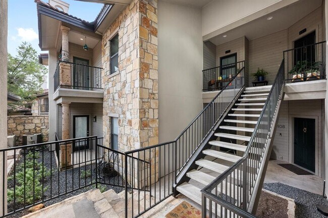Building Photo - 1000 Liberty Park Dr