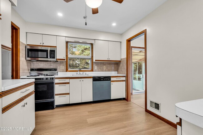 Building Photo - 186 Cherry Quay Rd