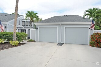 Building Photo - 3 Bedroom Townhouse - $2800/mo - ANNUAL RE...