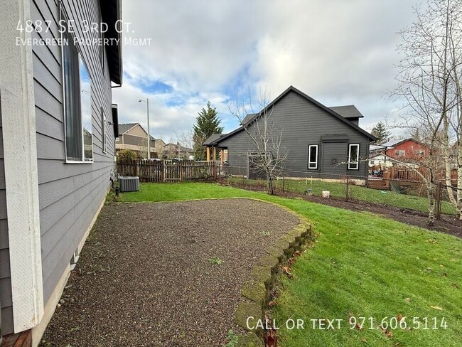 Building Photo - 4887 SE 3rd Ct