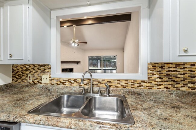 Building Photo - 9600 Gambels Quail Dr