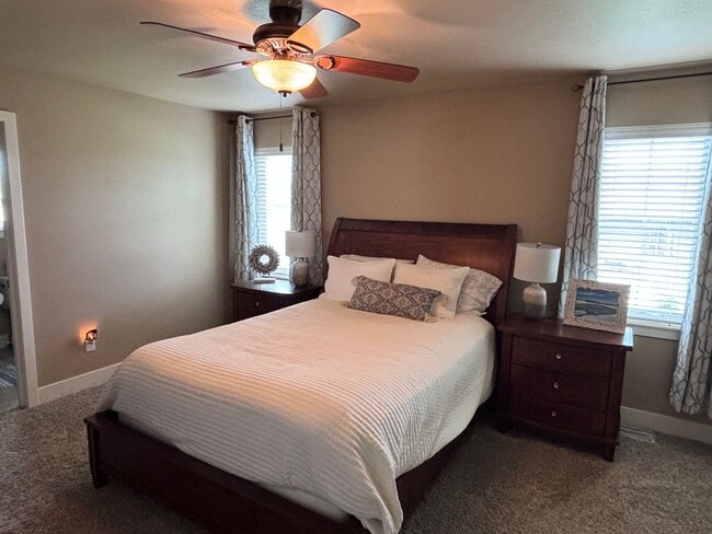 Building Photo - Beautiful West End Home