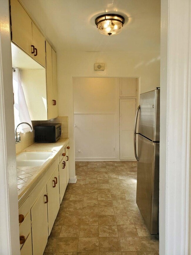 Building Photo - 4624 32nd St