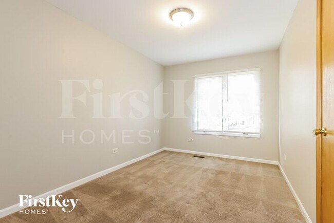 Building Photo - 2508 John Bourg Dr