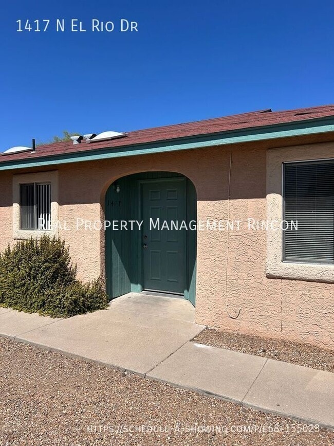 Building Photo - 1417 N El Rio Dr