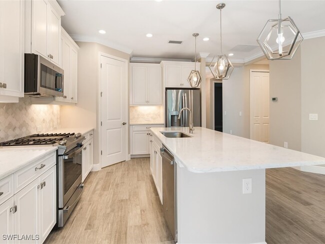 Building Photo - 2306 Marquesa Cir