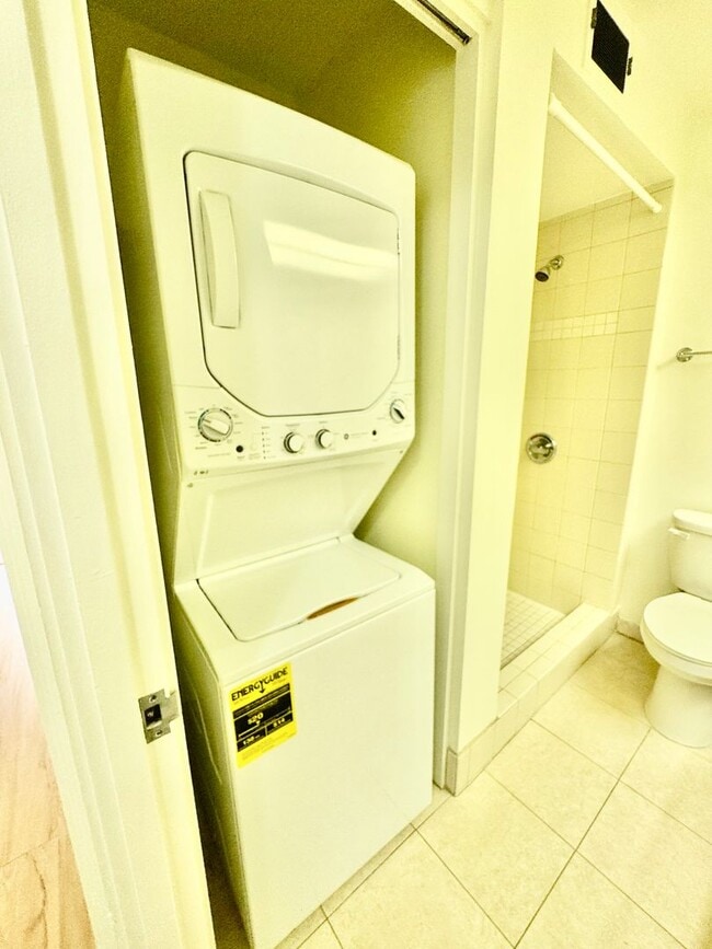 Building Photo - Available now | A 2 Bedroom, 2 Bathroom Condo with 2 assigned parking stalls at The Plaza Hawaii Kai