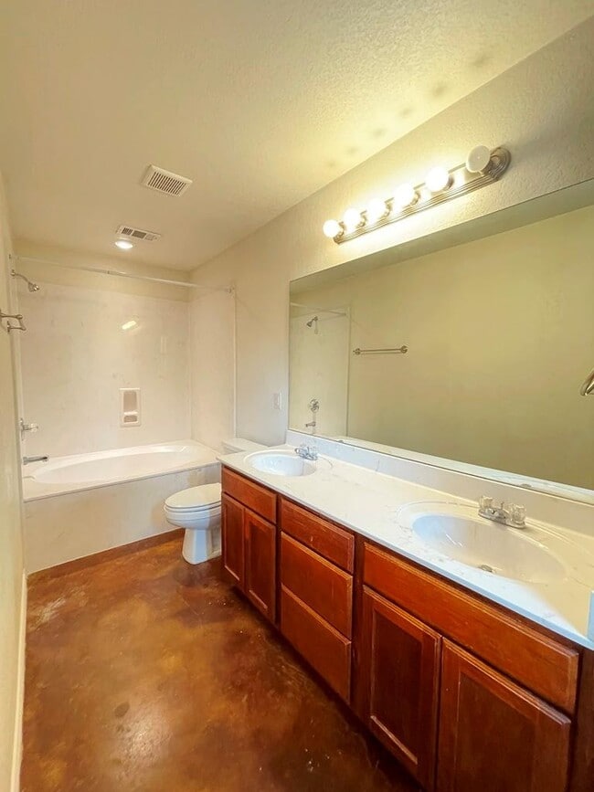 Building Photo - 207 B Andy Ln