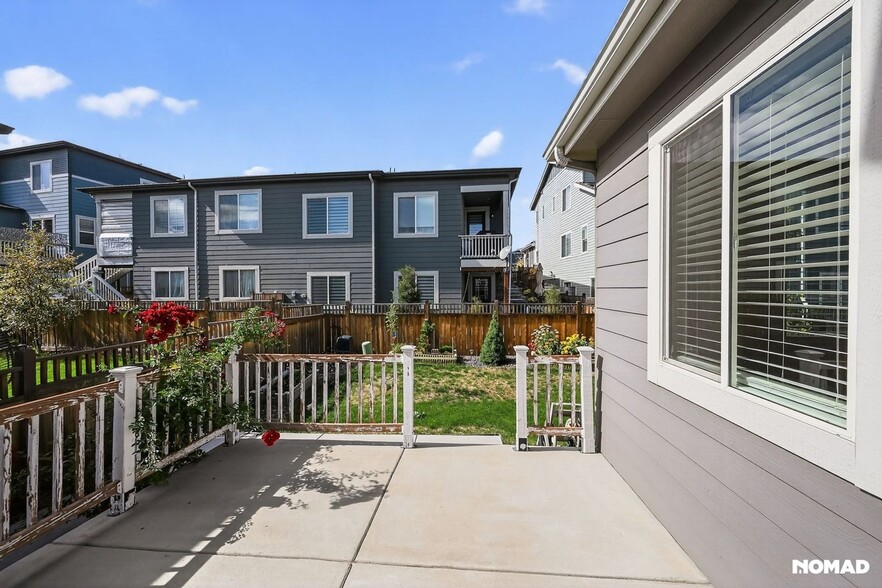 Building Photo - 8967 Red Bud St