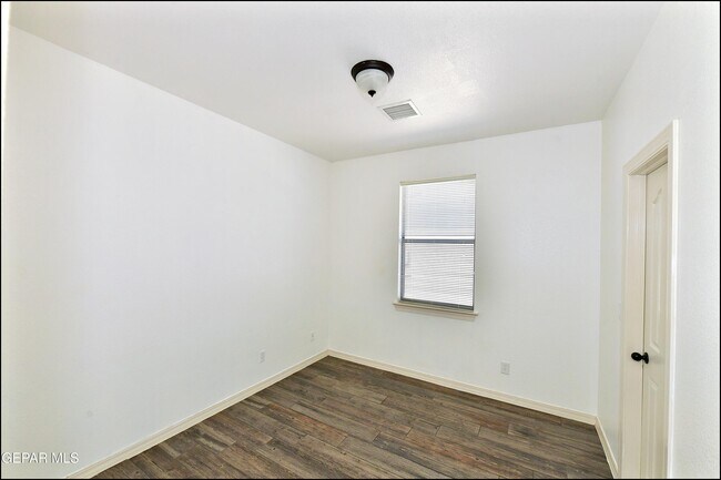 Building Photo - 12569 Wolf Berry Dr