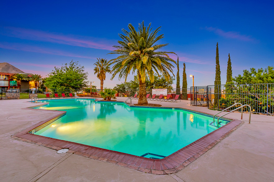 Pool View - The Solana Apartments