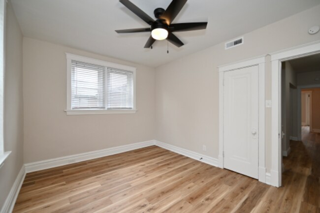 Building Photo - 4536 Shenandoah Ave