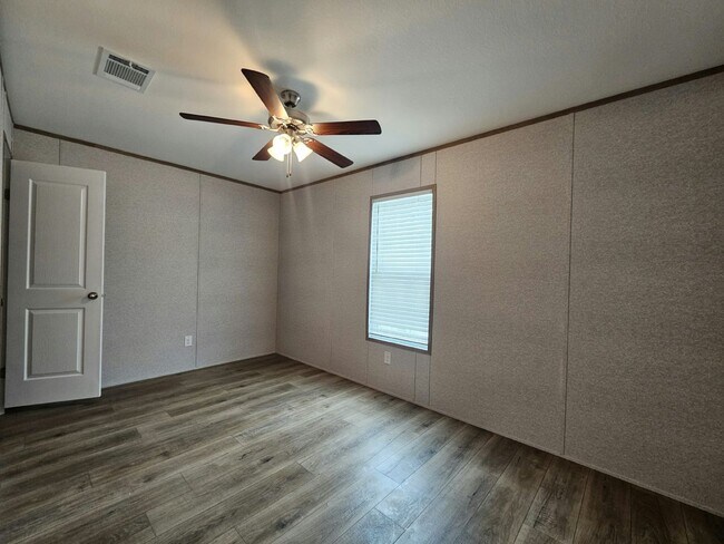 Building Photo - 509 Lehigh Ct