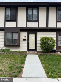 Building Photo - 71 Beechnut Ct