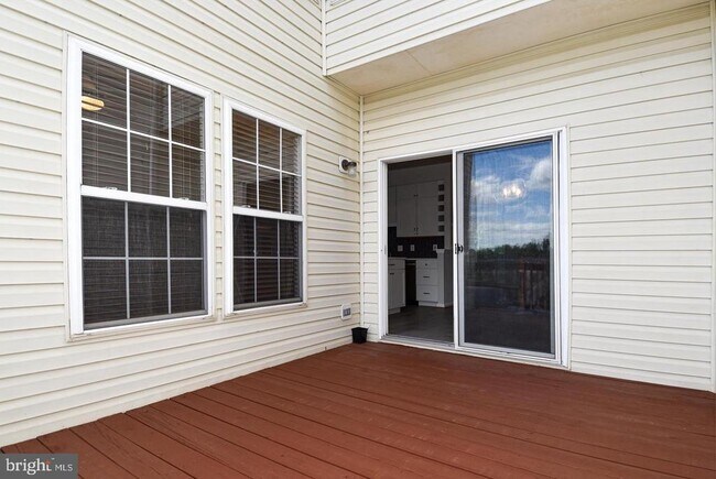 Building Photo - 21786 Mornington Cresent Terrace