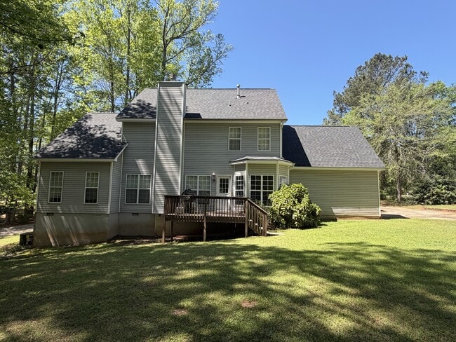 Building Photo - 230 Clinton Crossing Dr