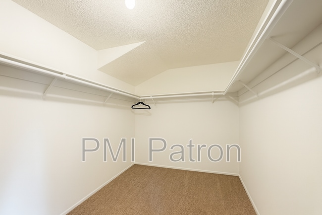 Building Photo - 4549 Chantry Ct