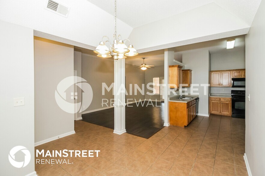 Building Photo - 9135 Tremont Dr