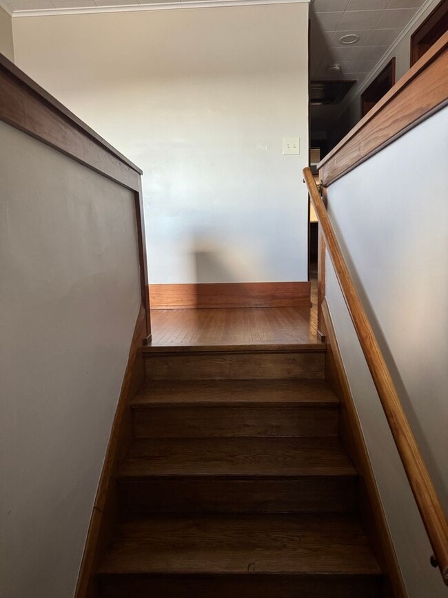 Building Photo - Beautiful, Meticulously Maintained Home in...