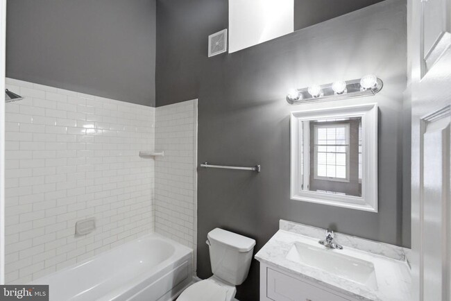 Building Photo - 5028 9th St S
