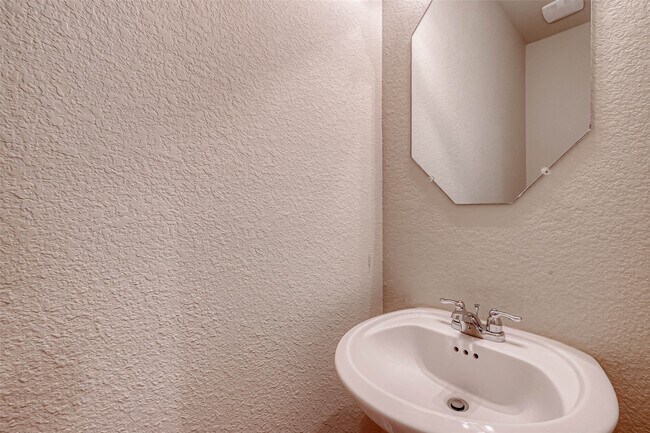 Building Photo - 24723 Puccini Pl