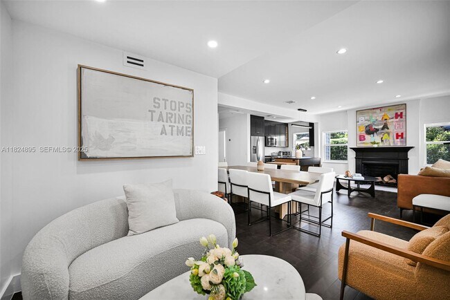 Building Photo - 150 NE 50th St