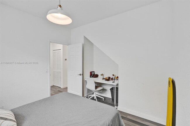 Building Photo - 1725 Winterberry Ln