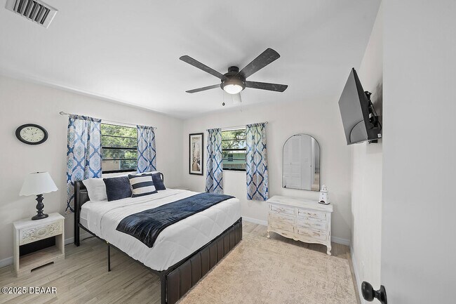 Building Photo - 80 Cindy Ln