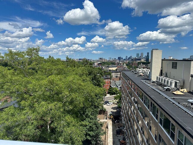Building Photo - Coolidge Corner - Roof Deck - Updated - Laundry