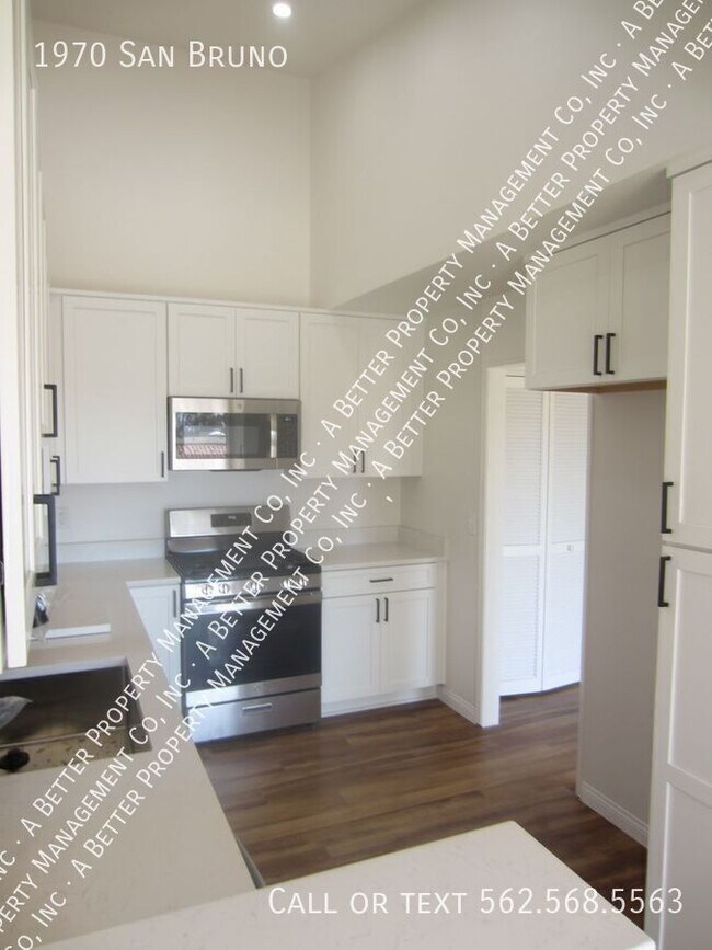 Building Photo - 1970 San Bruno