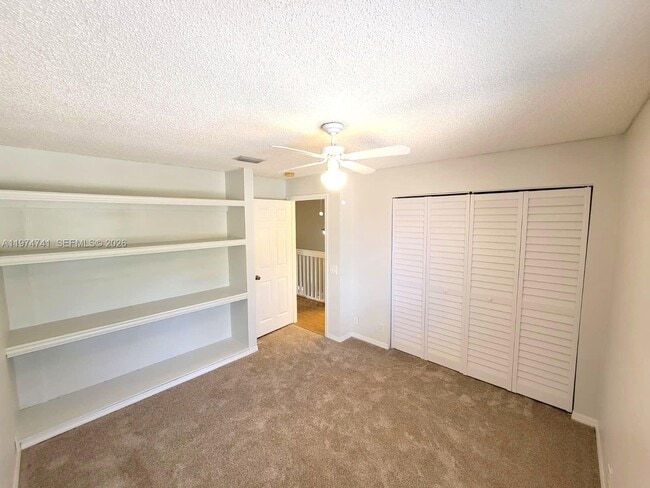 Building Photo - 723 Juniper Ln