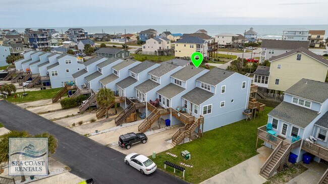 Building Photo - FULLY FURNISHED OFF-SEASON MONTHLY RENTAL ...