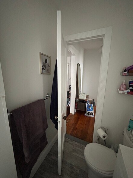 Building Photo - 90 Brainerd Rd