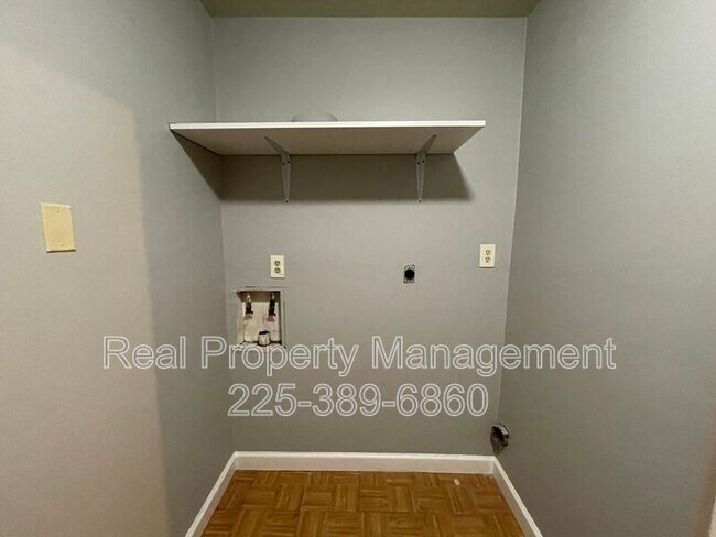 Building Photo - 2351 Sweetleaf St