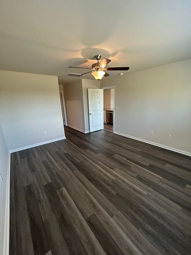 Building Photo - JULY SPECIAL!! $200.00 OFF YOUR FIRST 2 MO...