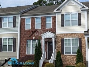 Building Photo - 100 Stratford Lakes Dr