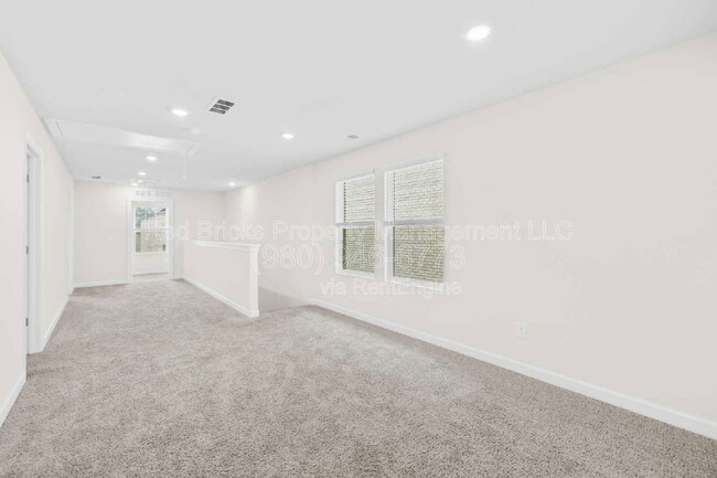 Building Photo - 1225 Colgher St