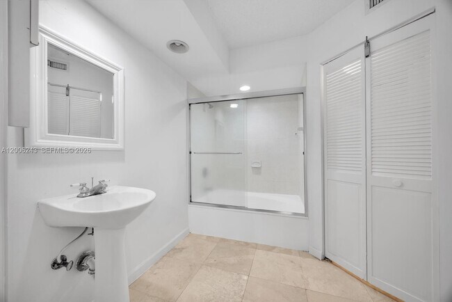 Building Photo - 1280 S Alhambra Cir