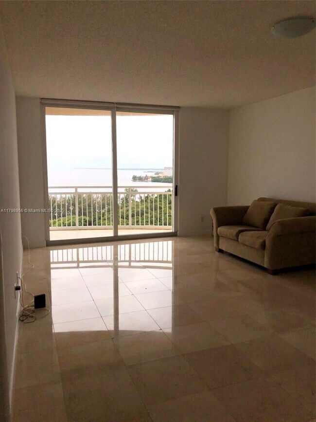 Building Photo - 2475 Brickell Ave