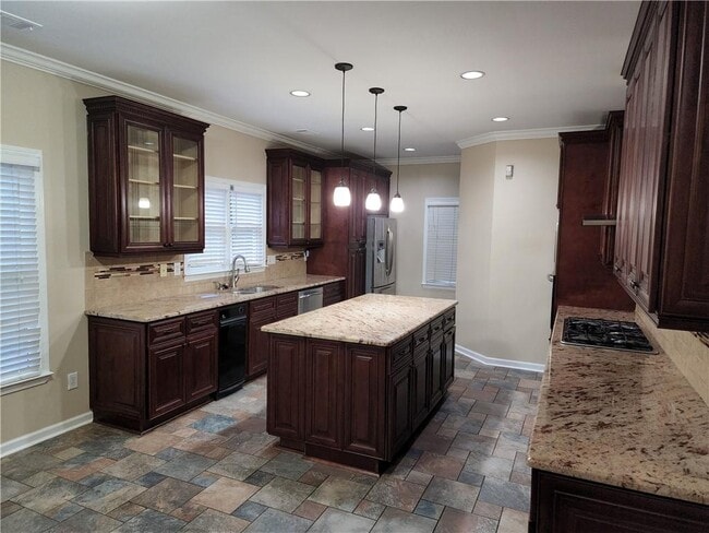 Building Photo - 12990 Meridian Ct