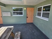 Building Photo - 2045 Alpine Rd