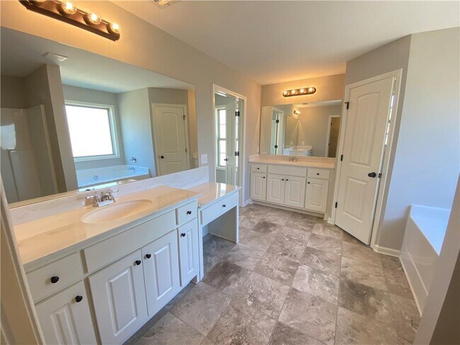Building Photo - 1757 Miller Springs Dr