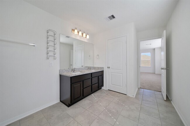 Building Photo - 20864 Sheffield Pk Dr