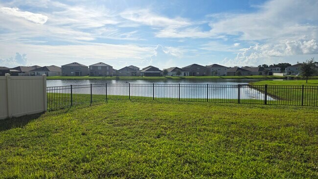 Building Photo - 17140 Reserva Dr