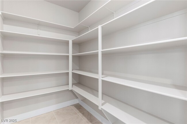 Building Photo - 52 Stone Blf Ln