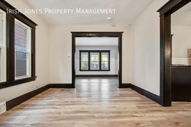 Building Photo - 128 Crowley Ave