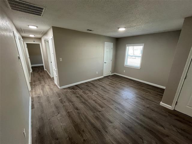 Building Photo - 12508 Meadowcrest Ln