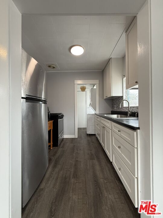 Building Photo - 1111 1/2 Orizaba Ave